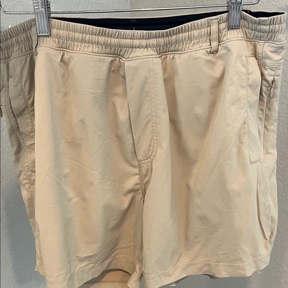 Birddogs Men's Cream Flat Front Shorts